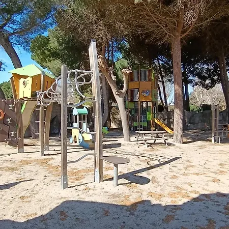 Les Sables D'or De Malo Et Elsa Campsite *